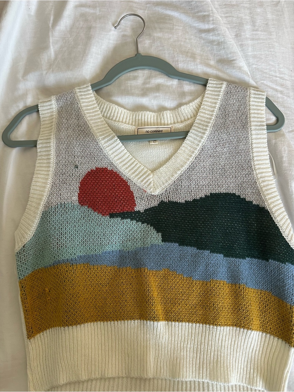 Cream V-Neck Knit Vest with Multicolor Landscape Motif
